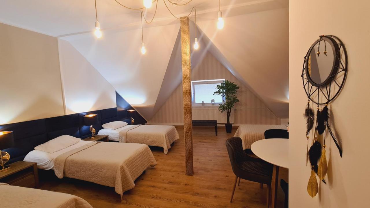 Hotel Kurpia Arte Новогруд Экстерьер фото