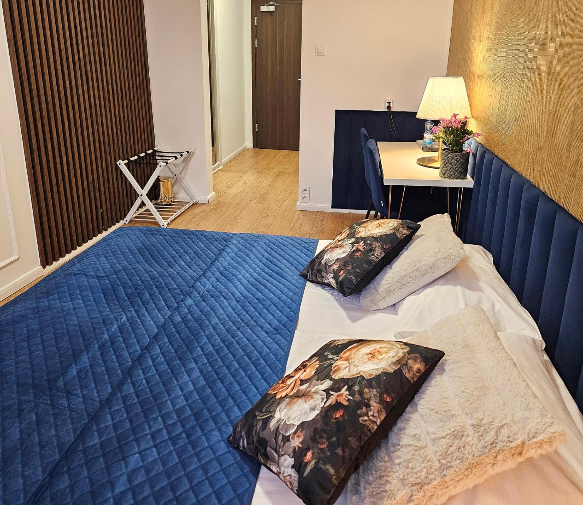 Hotel Kurpia Arte Новогруд Экстерьер фото
